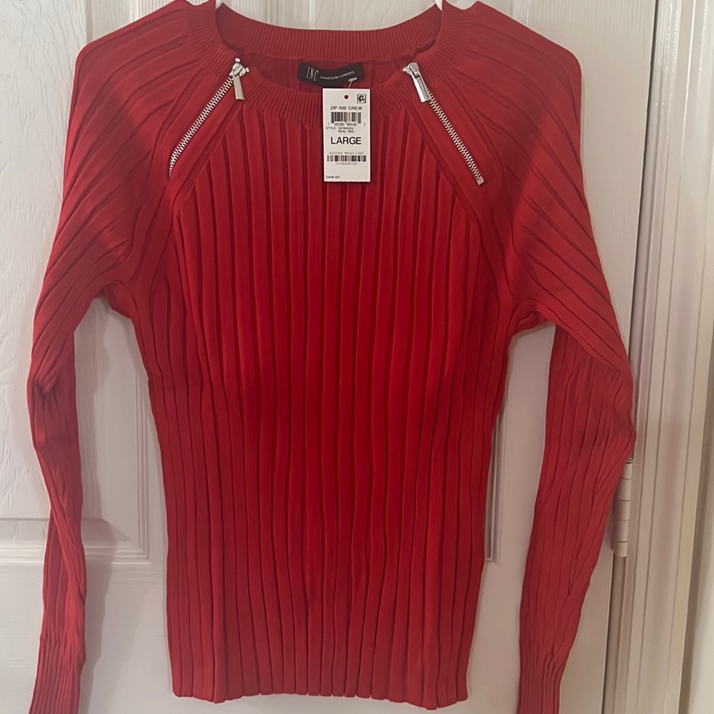 Ribbed stretchy long sleeve sweater, large